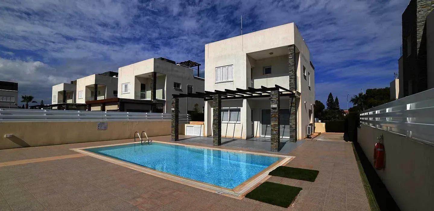Property Management Company vs Estate Agency in Cyprus: 7 Key Differences Every Owner Should Understand