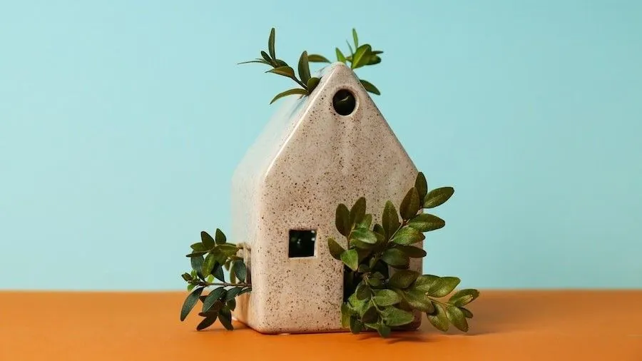 Tiny Homes: Minimum Space Tiny Homes: Minimum Space