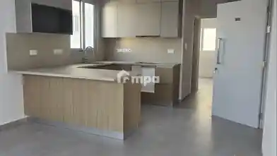 Բնակարան վաճառքիՆիկոսիաում, Ստրովոլոսում