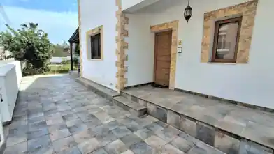 5+ bedrooms Detached House for sale, Larnaca, Oroklini