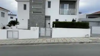 Dom wolnostojący na sprzedaż, Dystrykt Limassol, Pareklisia