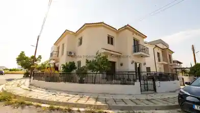 Окремий будинок на продаж, Ларнака, Арадипу