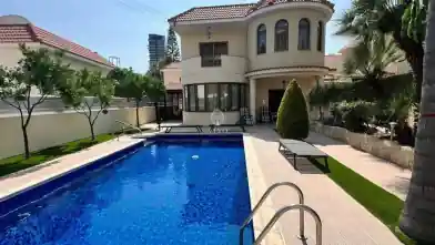 5+ bedrooms Detached House for rent, Limassol, Agios Tychon