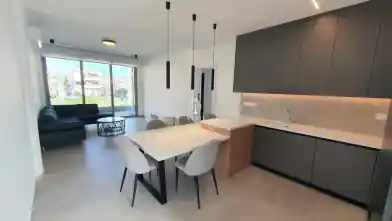 3 bedrooms Apartment for rent, Limassol, Mesa Geitonia