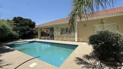 4 bedrooms Detached House for rent, Limassol, Pyrgos