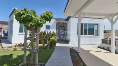 3 bedrooms Detached House for rent, Limassol, Moni