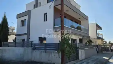 5+ bedrooms Semidetached House for rent, Limassol, Ypsonas