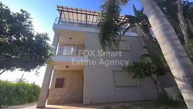 4-pokojowy Bliźniak na wynajem, Dystrykt Limassol, Limassol