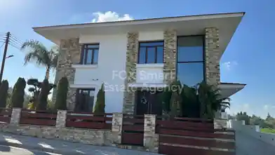 5+ bedrooms Semidetached House for sale, Larnaca, Alethriko