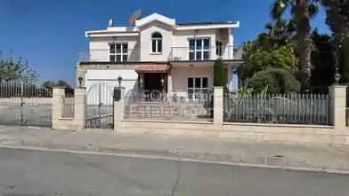 4 bedrooms Detached House for sale, Larnaca, Kiti