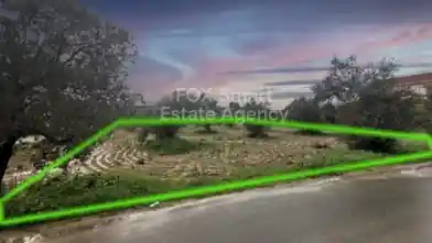 Жилой земельный участок на продажу, Никосия, Айия-Варвара