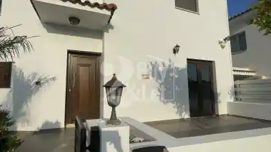 3 bedrooms Detached House for rent, Larnaca