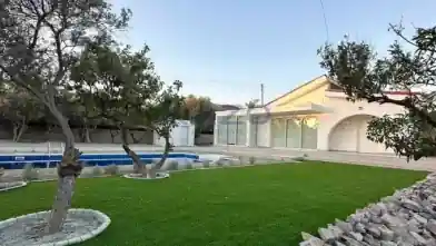 Отдельный дом в аренду, Лимасол, Мони