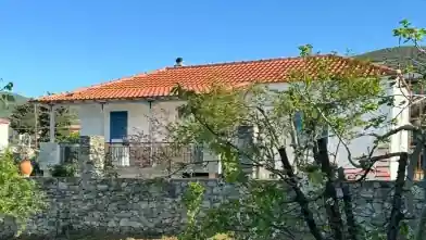 2 bedrooms Detached House for sale, Thessaloniki, Mikri Volvi
