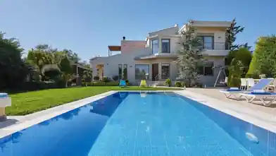 4 bedrooms Villa for sale, Iraklio, Gournes