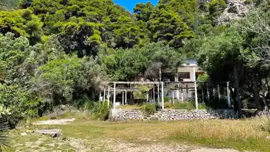 Commercial for sale, Notios Tomeas Athinon, Glifada, Kerkira