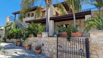 Detached House for rent, Paphos, Choulou