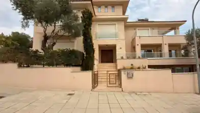5+ bedrooms Detached House for rent, Limassol, Germasogeia