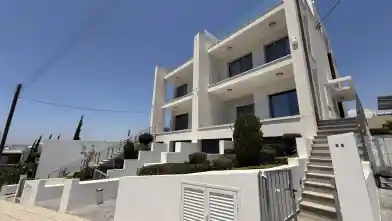3 bedrooms Detached House for rent, Limassol, Agios Tychon