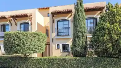 4 bedrooms Apartment for sale, Limassol, Mouttagiaka