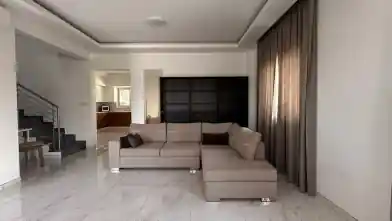 4 bedrooms Semidetached House for rent, Limassol, Ypsonas