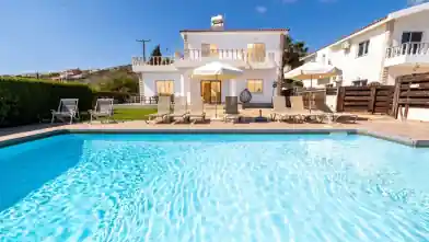 5+ bedrooms Detached House for sale, Paphos, Chlorakas