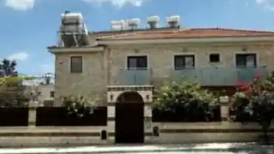5+ bedrooms Detached House for rent, Limassol, Kato Polemidia
