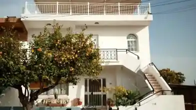 4 bedrooms Detached House for rent, Paphos