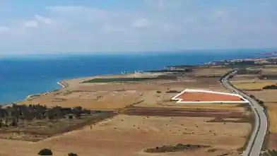 Działka komercyjna na sprzedaż, Larnaka, Periwolia
