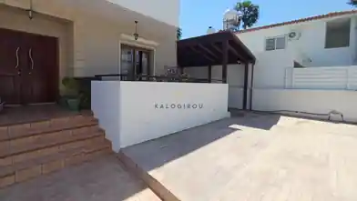 Bliźniak na wynajem, Larnaka