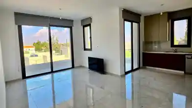 3 bedrooms Apartment for rent, Larnaca, Aradippou