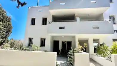 2 bedrooms Apartment for rent, Larnaca, Meneou