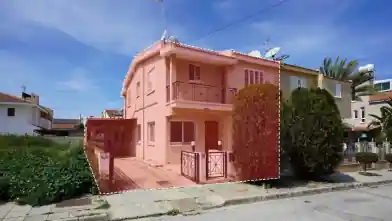Ημι-ανεξάρτητη κατοικία 4 υπνοδωματίων προς πώληση, Λευκωσία, Έγκωμη Λευκωσίας