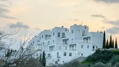 2 bedrooms Apartment for sale, Larnaca, Mazotos