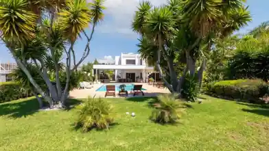 5+ bedrooms Detached House for sale, Limassol, Agios Tychon