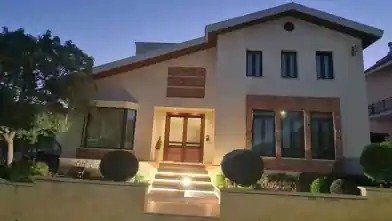 5+ bedrooms Detached House for rent, Limassol