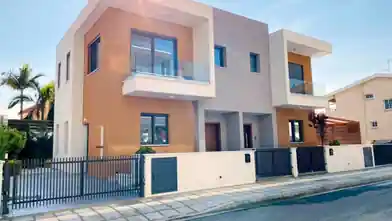 2 bedrooms Semidetached House for sale, Limassol, Germasogeia