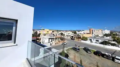 5+ bedrooms Semidetached House for rent, Limassol, Ypsonas
