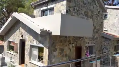 4 bedrooms Detached House for sale, Limassol, Moniatis