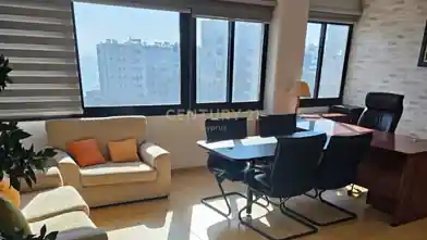 5+ pokojowy Biuro na wynajem, Dystrykt Limassol, Limassol