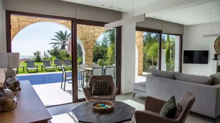 Варіант оздоблення проєкту Ionion Luxury Villas 6