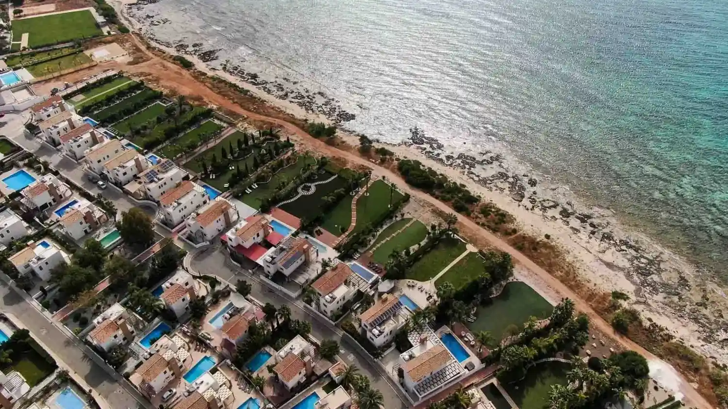 Оглядове зображення проєкту Ionion Luxury Villas 4