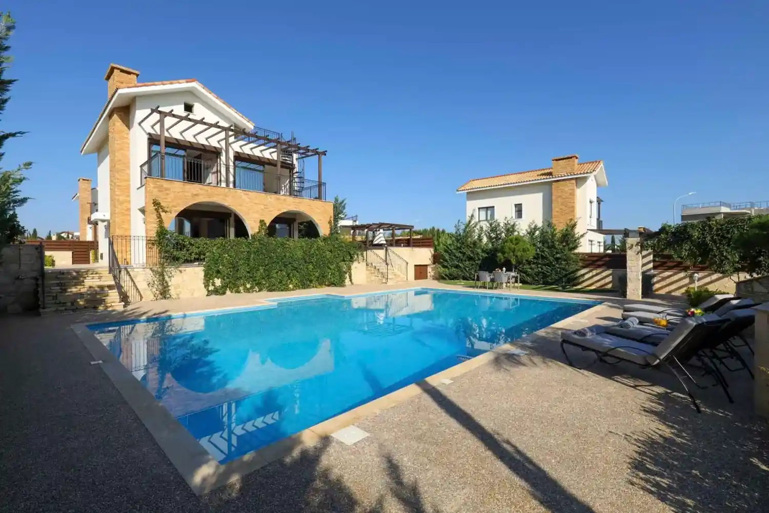 Оглядове зображення проєкту Ionion Luxury Villas 13