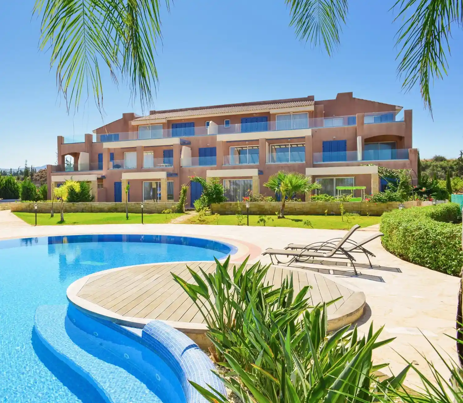 Оглядове зображення проєкту Akamantis Gardens 1