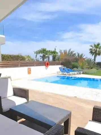 Faros Luxury Apartments